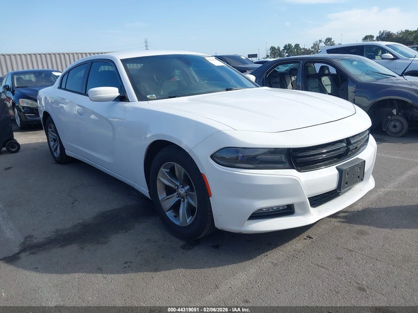 2016 Dodge Charger Sxt