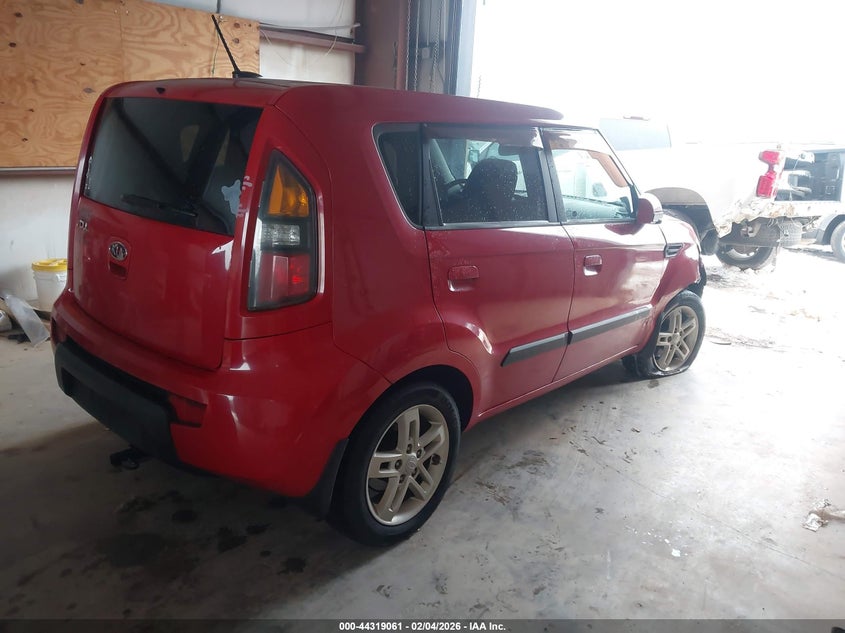 2010 Kia Soul +