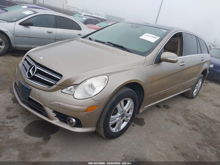 4JGCB65E29A092505 2009 Mercedes-Benz R 350 4matic photo 1