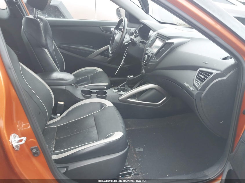 2015 Hyundai Veloster 1.6 Turbo orange Lot 111044319343 Vin KMHTC6AE9FU238055