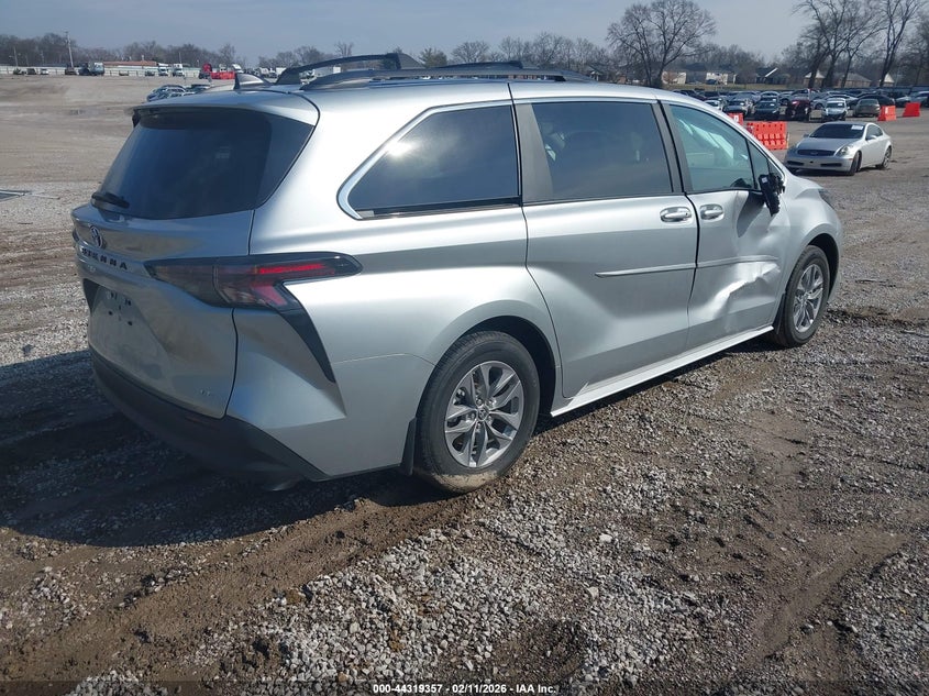 2025 Toyota Sienna Le