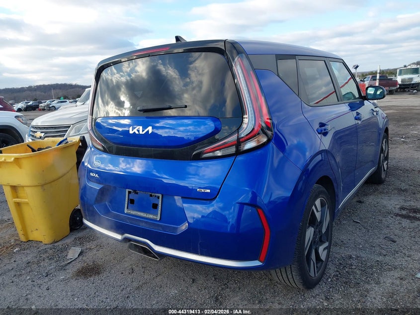 2024 KIA SOUL auction photo 4