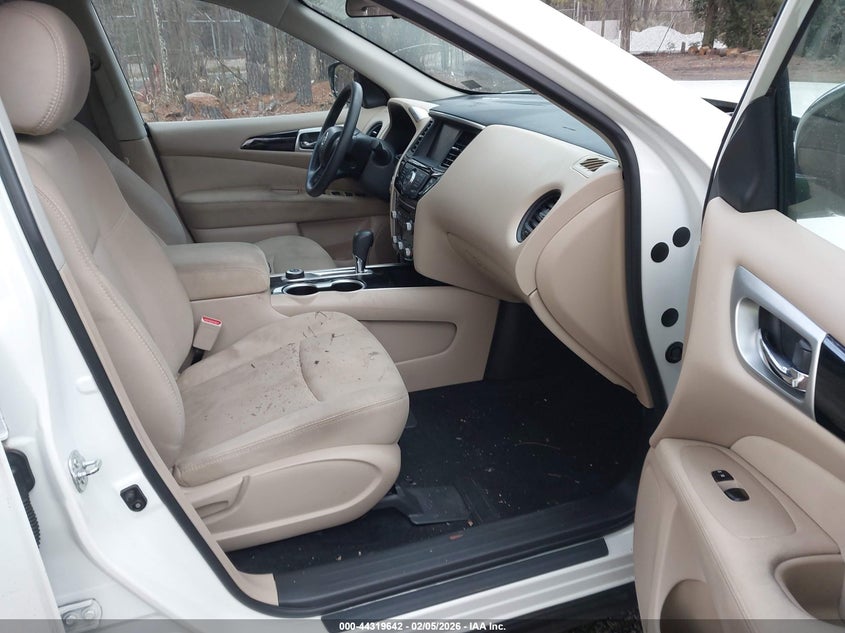 2017 Nissan Pathfinder S