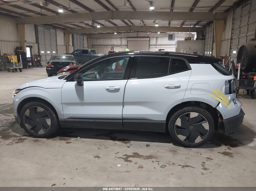 2025 Volvo Ex30 Ultra Twin Motor Performance, Fully Electric VIN: YV4EK3ZL4SS147781 Lot: 44319657