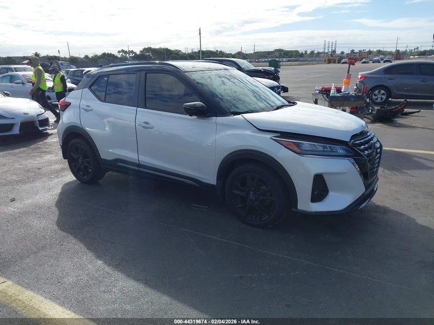 3N1CP5DV4NL517049 NISSAN KICKS SR XTRONIC CVT 2022