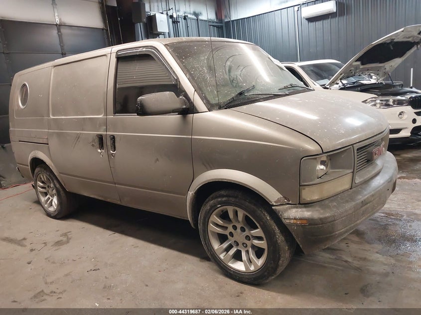2005 GMC Safari Standard