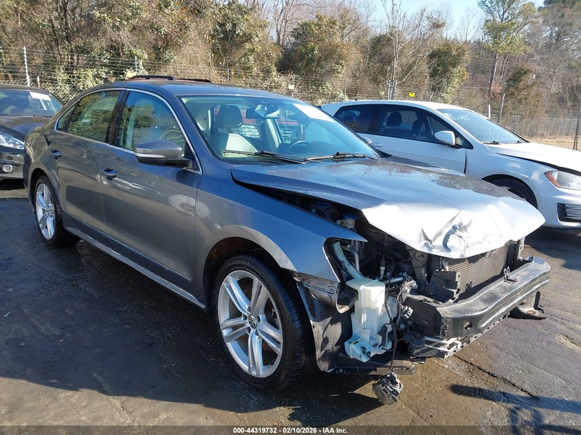 2015 Volkswagen Passat 3.6L V6 Sel Premium