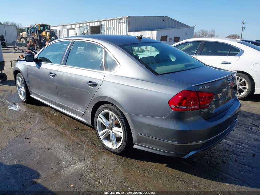 2015 Volkswagen Passat 3.6L V6 Sel Premium