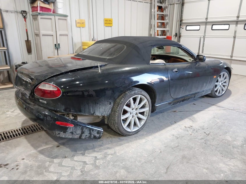 2005 Jaguar Xk8