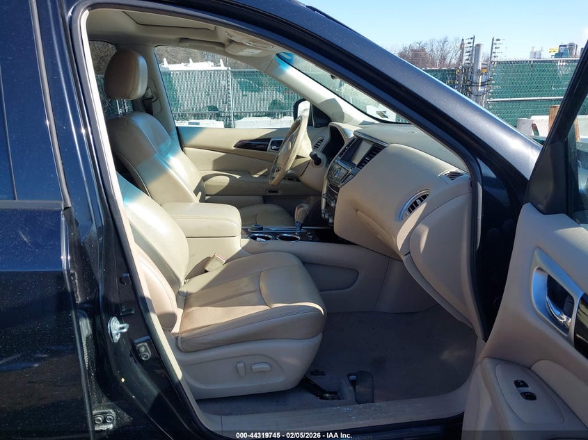 2015 Nissan Pathfinder Platinum