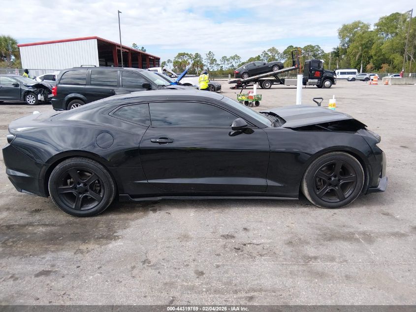 Auction sale of the 2019 CHEVROLET CAMARO , vin: 1G1FB1RS0K0104532, lot number: 44319759