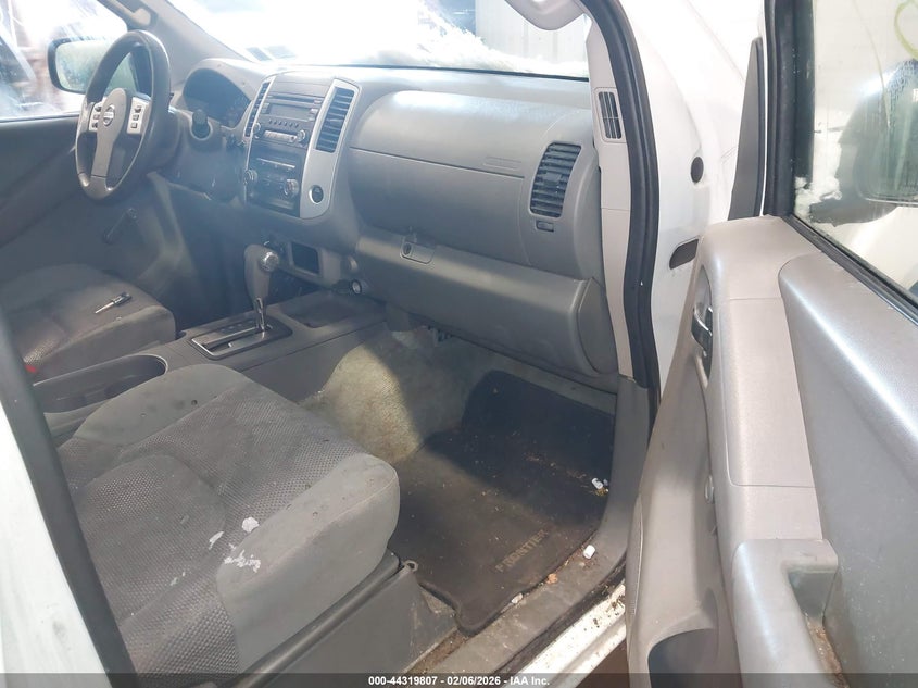 2014 Nissan Frontier S