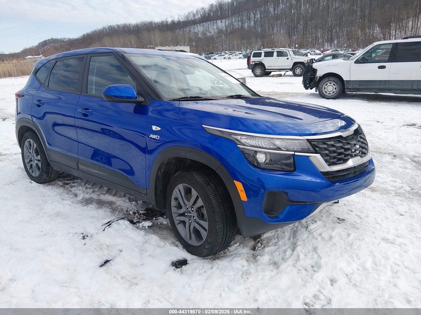 2023 KIA SELTOS LX