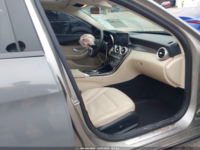 2019 Mercedes-Benz C 300