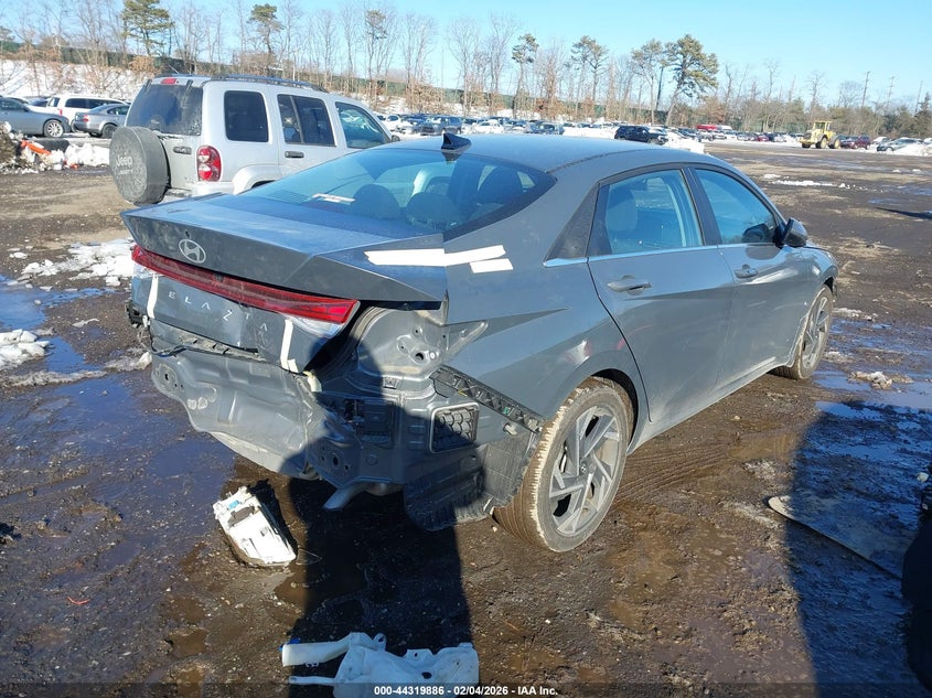 2024 Hyundai Elantra Sel