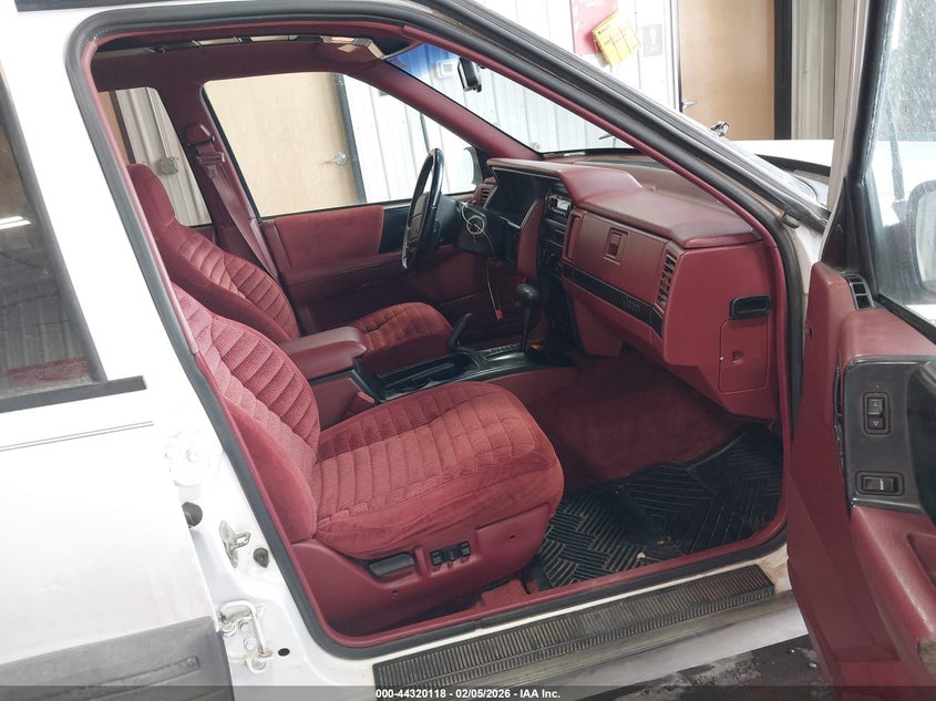 1993 Jeep Grand Cherokee Laredo