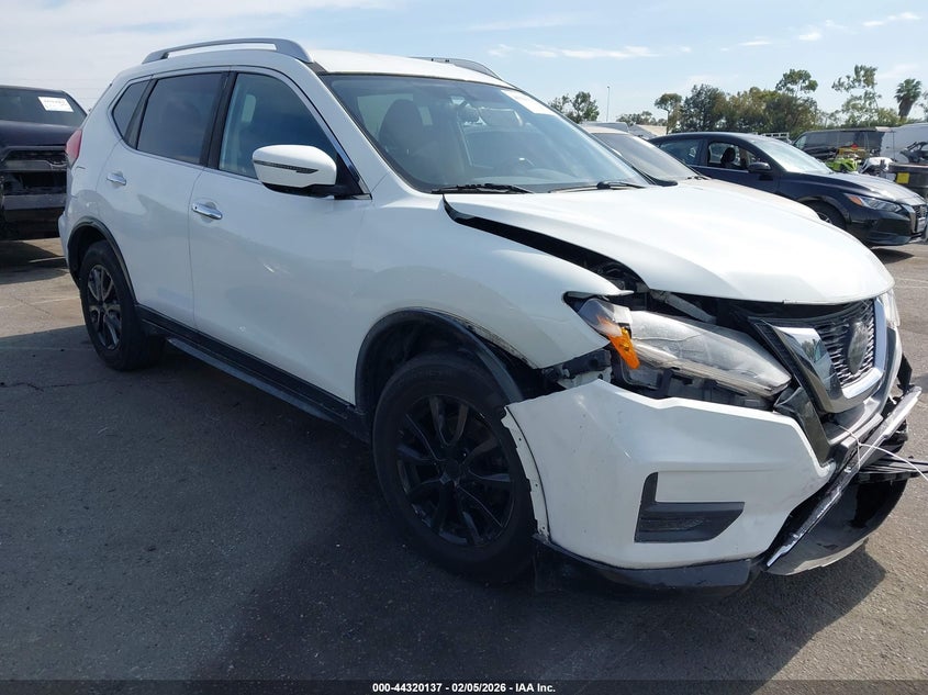 2018 Nissan Rogue Sv