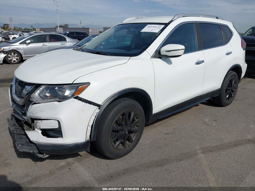 2018 Nissan Rogue Sv
