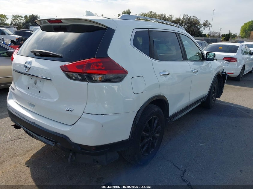 2018 Nissan Rogue Sv