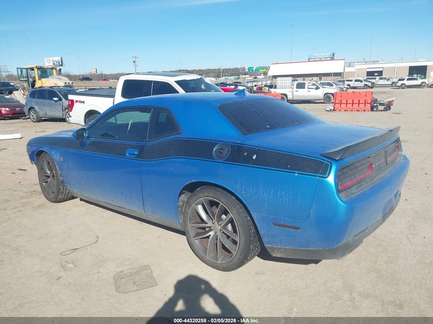 2015 Dodge Challenger R/T Scat Pack Shaker