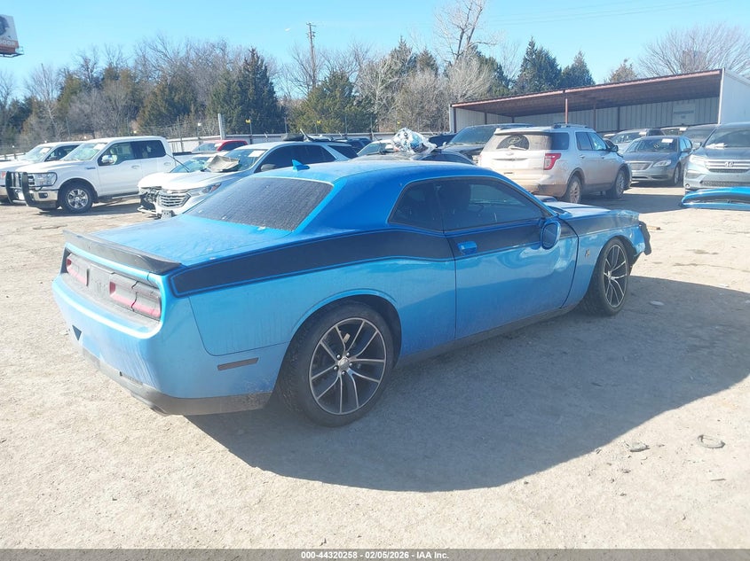 2015 Dodge Challenger R/T Scat Pack Shaker