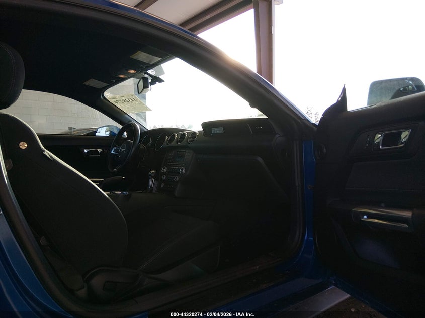 2017 Ford Mustang V6