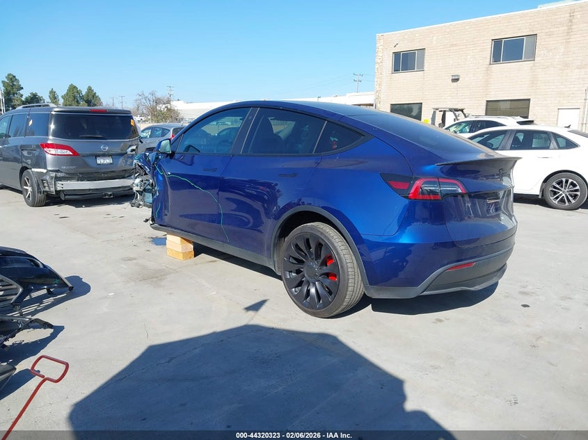 2022 Tesla Model Y Performance Dual Motor All-Wheel Drive