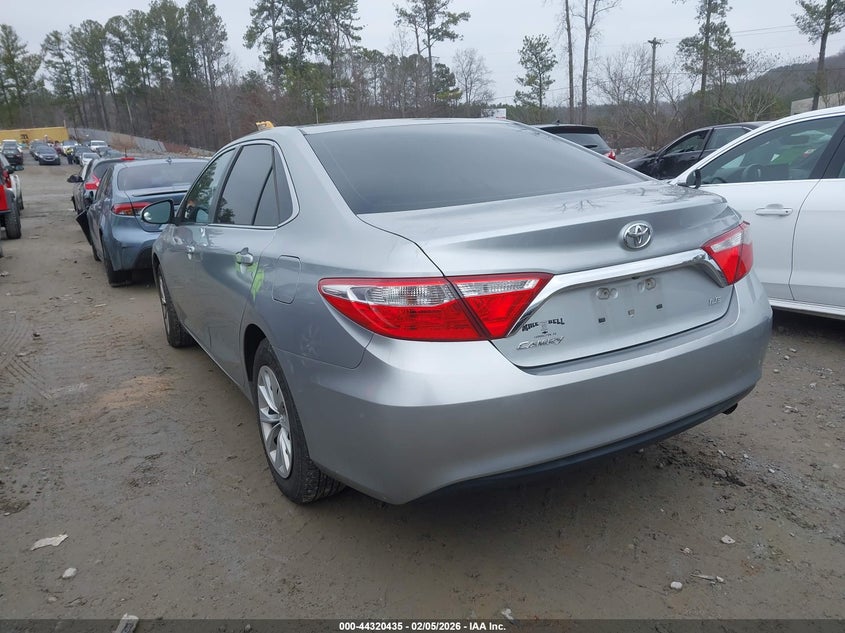 2015 Toyota Camry Le