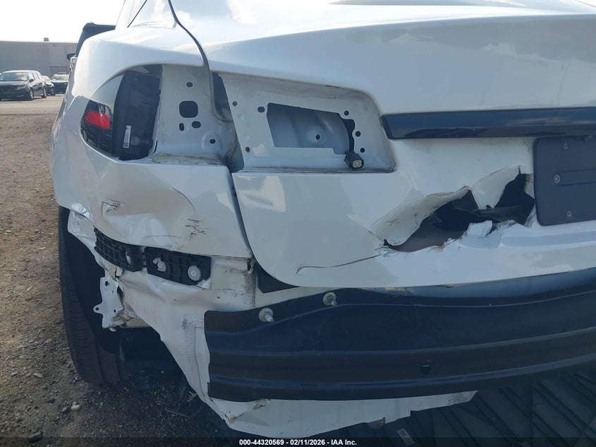 2022 Tesla Model S Dual Motor All-Wheel Drive VIN: 5YJSA1E58NF493449 Lot: 44320569