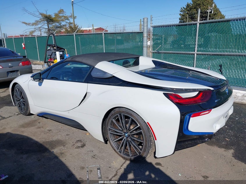 Vin: wby2z6c58k7d37486, lot: 44816981, bmw i8 20193