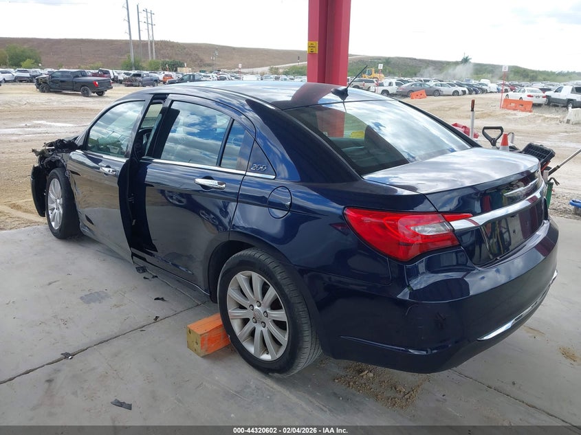 2013 Chrysler 200 Limited