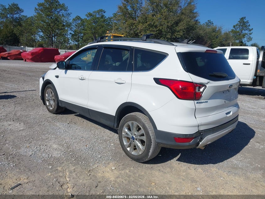 2019 Ford Escape Sel