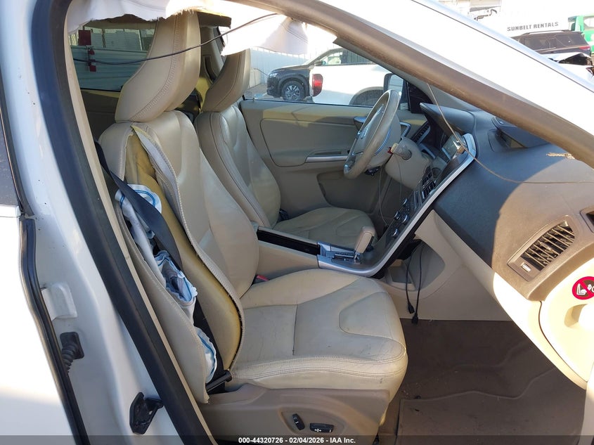 2011 Volvo Xc60 3.2/3.2 R-Design