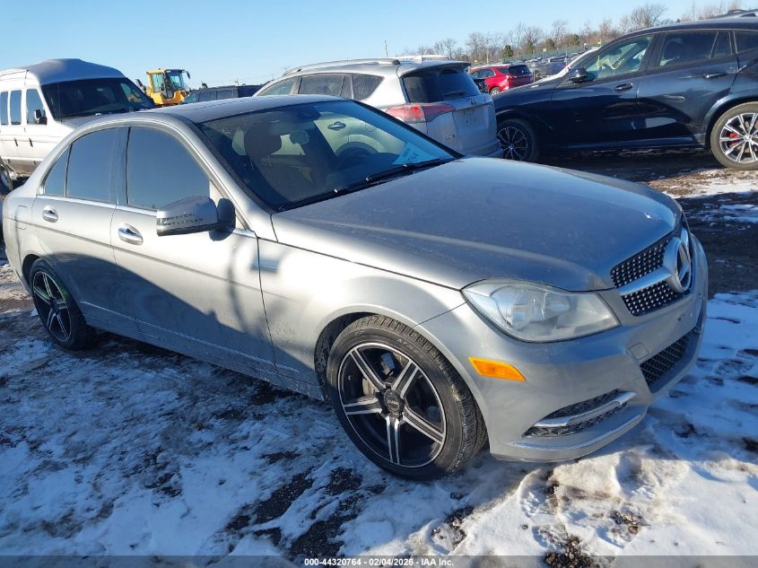 2013 Mercedes-Benz C 300 Luxury 4Matic