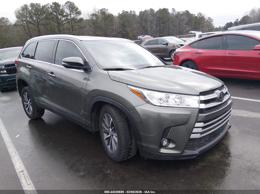 2019 Toyota Highlander Xle