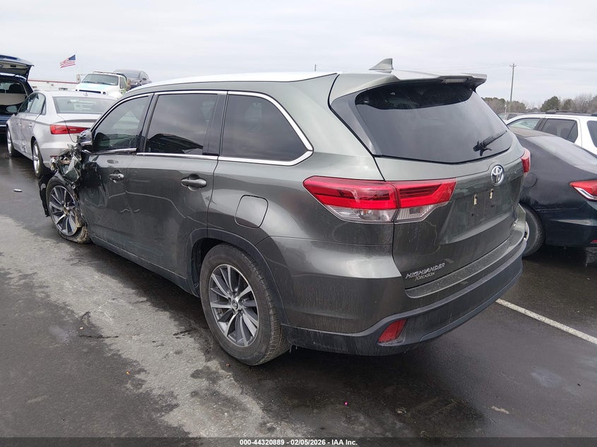 2019 Toyota Highlander Xle