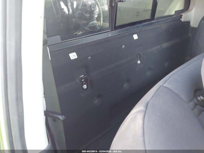 2017 NISSAN TITAN auction photo 8