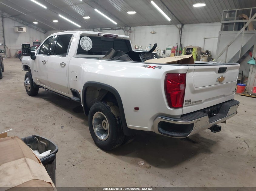 Vin: 1gc4yuey4nf246778, lot: 44817488, chevrolet 3500 20223