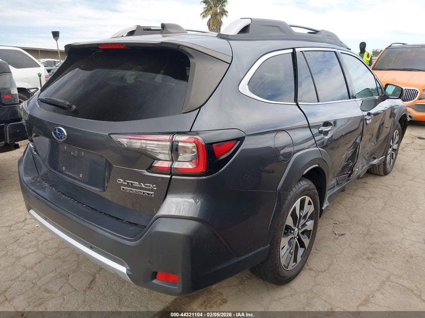 2023 Subaru Outback Touring Xt
