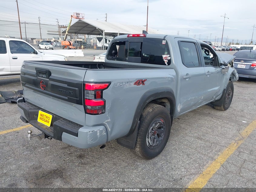 2025 Nissan Frontier Pro-4X 4X4