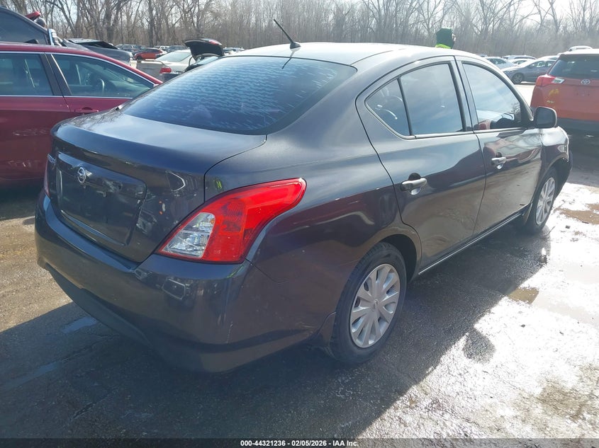 2015 Nissan Versa 1.6 S