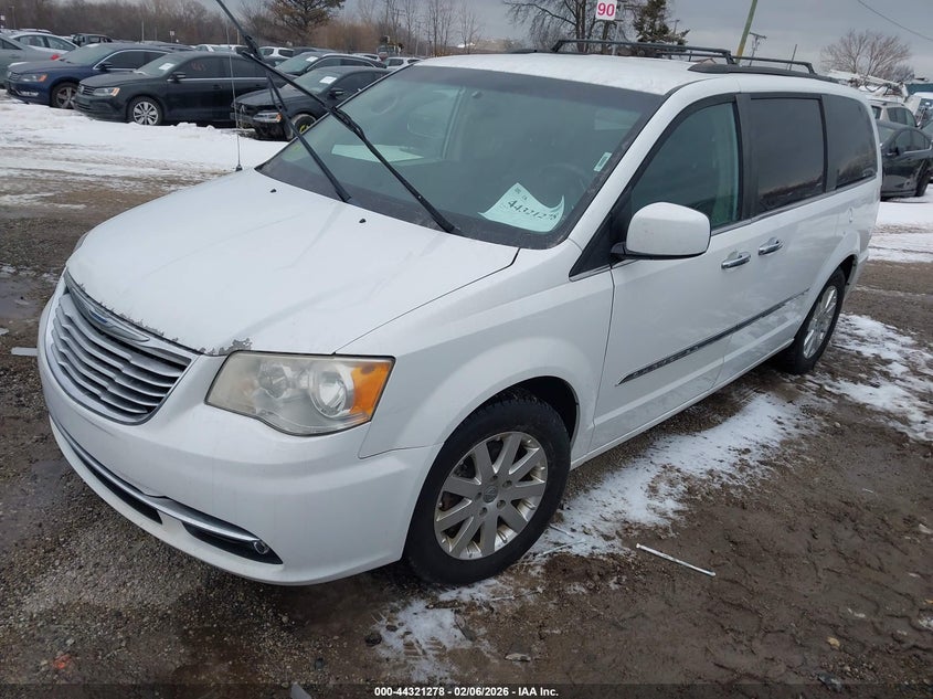 2016 Chrysler Town & Country Touring