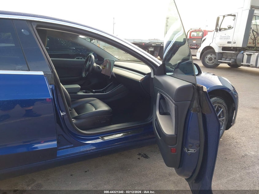 2018 Tesla Model 3 Long Range/Mid Range