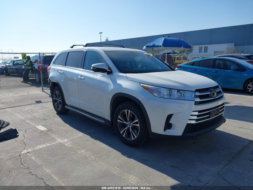 2018 Toyota Highlander Le