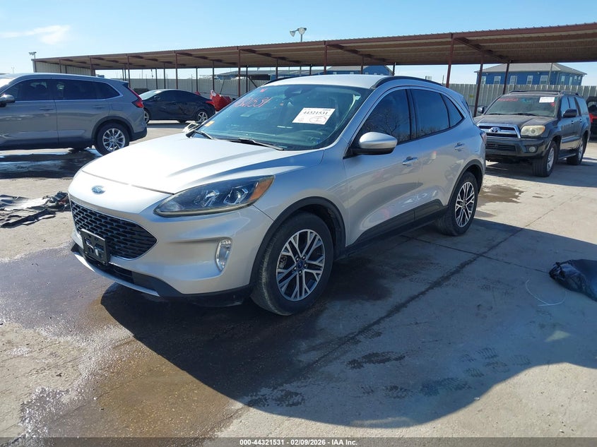 2020 Ford Escape Sel