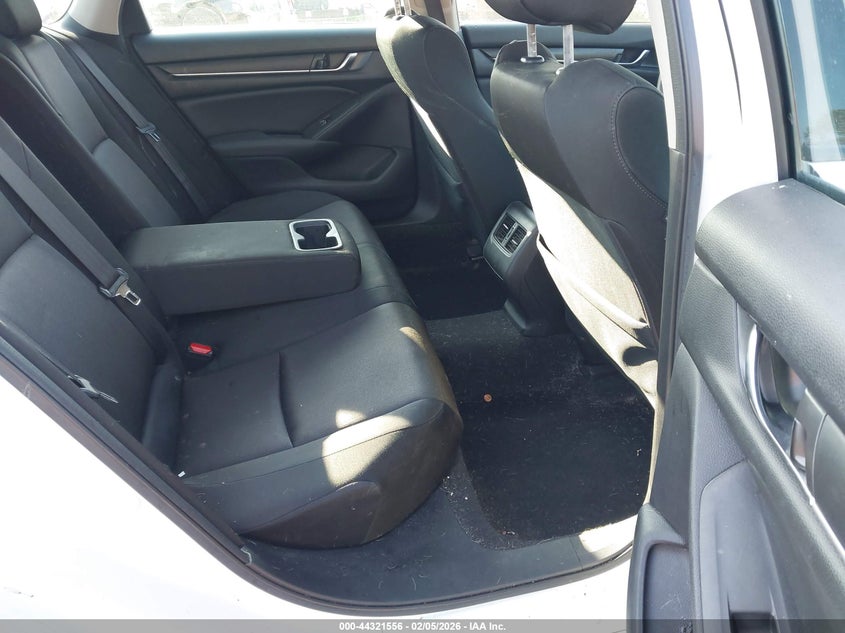 VIN 1HGCV1F47KA066378 2019 HONDA ACCORD EX