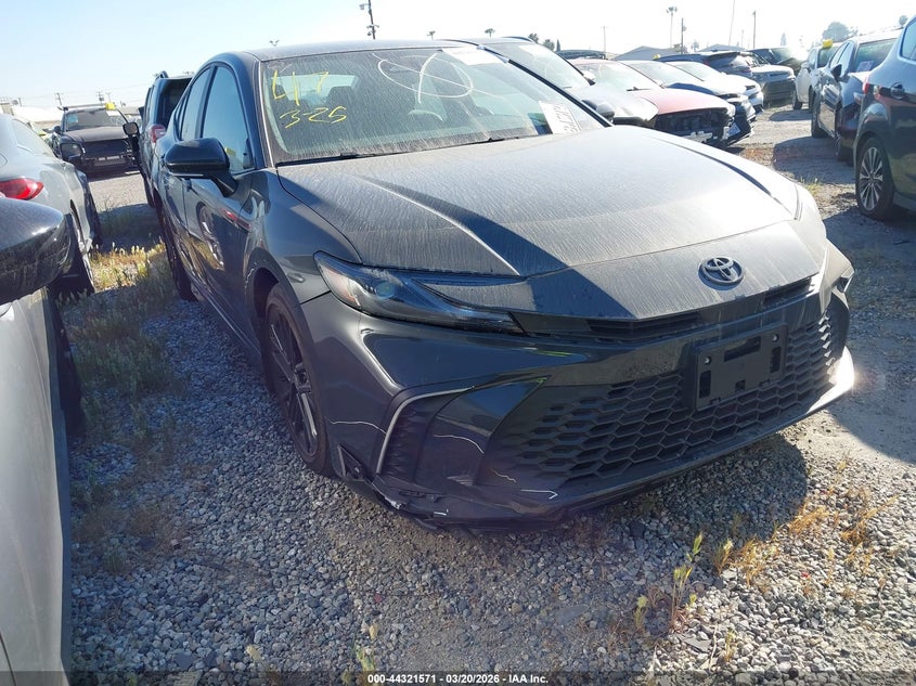 2025 TOYOTA CAMRY SE