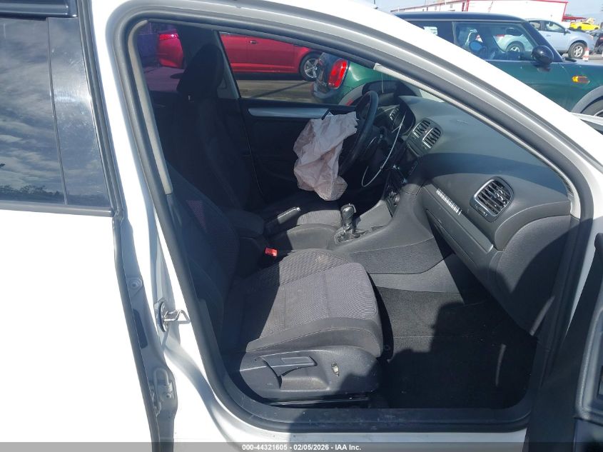 2013 Volkswagen Golf 2.0L Tdi 4-Door