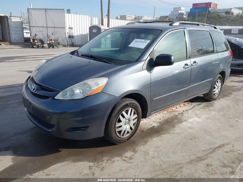 2006 Toyota Sienna Le