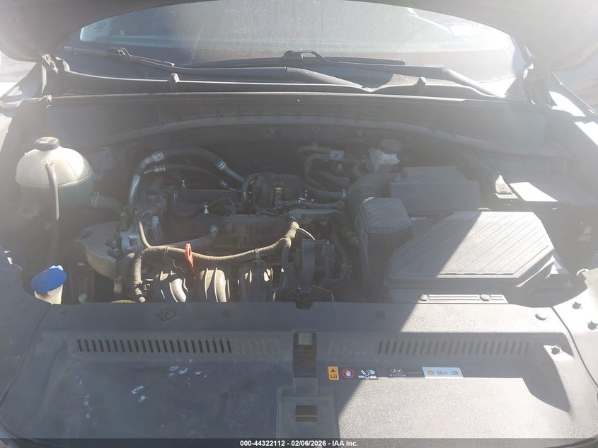 VIN KM8J33AL2JU803307 2018 HYUNDAI TUCSON SPORT